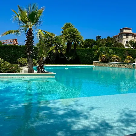 别墅 Cap D'antibes - 10 People - Swimming Pool 昂蒂布